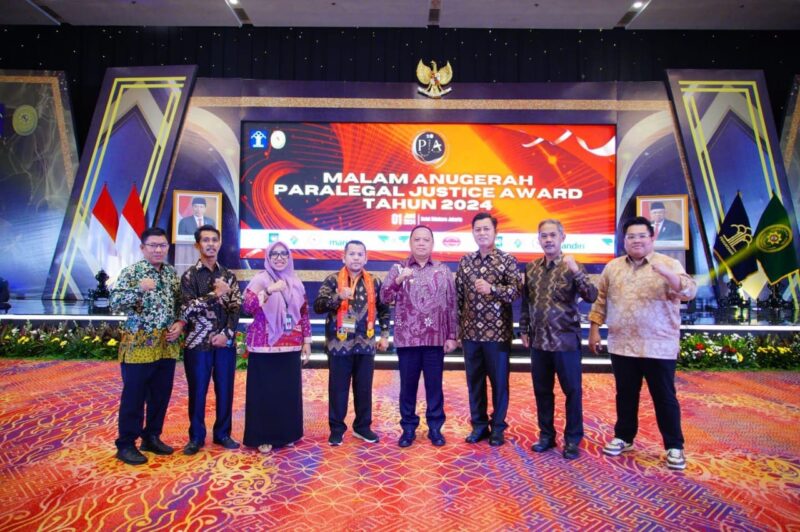 Malam Anugerah Paralegal Justice Award (PJA) 2024 yang digelar Badan Pembinaan Hukum Nasional (BPHN), Kementerian Hukum dan HAM RI dan Mahkamah Agung RI, di Hotel Bidakara Jakarta,