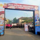 Polres Serang bersama Pengurus Bhayangkari Cabang Serang menggelar kegiatan Gerak Jalan Santai, Jumat, 28 Juni 2024