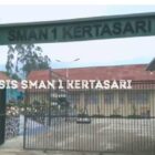SMAN 1 Kertasari, salah satu sekolah favorit di Kecamatan Pacet, Kecamatan Kertasari, dan sekitarnya, tengah membutuhkan perhatian serius dari pemerintah
