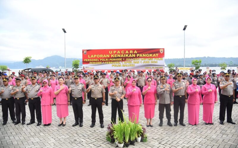 Kepala Kepolisian Daerah Maluku Irjen Pol Drs. Lotharia Latif, SH., M.Hum, 
