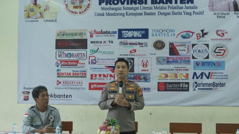 Wakapolres Serang Kabupaten Kompol Ali Rahman Cipta Perwira, S.I.K, M.Si, menghadiri acara pelatihan jurnalis yang diselenggarakan oleh Forum Wartawan Kawasan Pusat Pemerintahan Provinsi Banten (FW-KP3B)