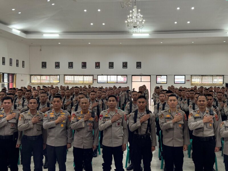Kapolda Jabar Irjen Pol Dr. Akhmad Wiyagus, S.I.K., M.Si., M.M., melaksanakan kunjungan dan memberikan pembekalan kepada Siswa Diktukba Polri Gelombang I TA 2024 di Sekolah Polisi Negara (SPN) Polda Jabar