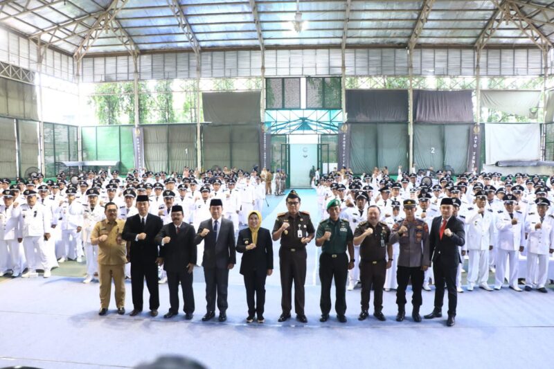 Bupati Serang, Ratu Tatu Chasanah, mengukuhkan perpanjangan masa jabatan sebanyak 276 kepala desa (kades) dari 29 kecamatan