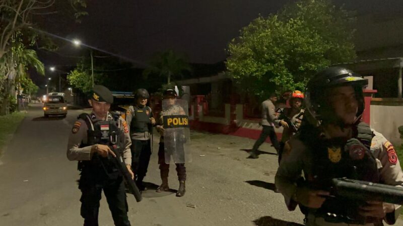 Polres Malra berhasil membubarkan massa bentrok dan mengamankan sejumlah pemuda yang diduga sebagai provokator