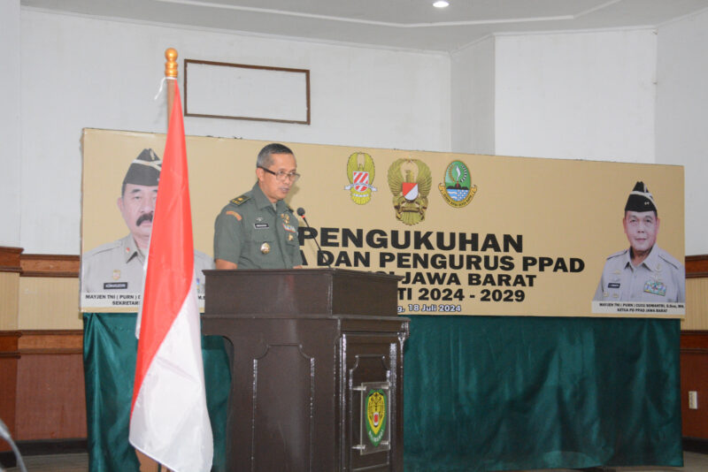 angdam III/Siliwangi diwakili Kasdam III/Slw Brigjen TNI Aminudin menghadiri pengukuhan Ketua dan Pengurus Persatuan Purnawirawan TNI Angkatan Darat (PPAD)