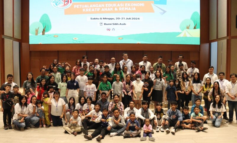 Bidang Liturgia Kerygma Keuskupan Bandung mempersembahkan program Ekonomi Kreatif yang mengajak anak dan remaja jenjang kelas 5 sampai dengan kelas 9 berpetualang dalam dunia edukasi ekonomi kreatif
