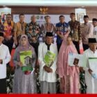 Kantor Kejaksaan Negeri Jakarta Barat dipenuhi warga masyarakat dan aparat penegak hukum pada Jumat pagi, 26 Juli 2024