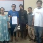 Kapolsek Gempol, Kompol Rynaldi Nurwan, S.H, M.H, menjelaskan bahwa pria yang diketahui berinisial J (45), warga Kecamatan Gempol, Kabupaten Cirebon, sedang menggandeng seorang anak kecil ketika warga sekitar meneriakinya dengan dugaan percobaan penculikan