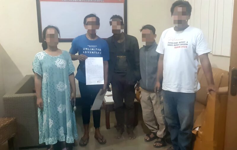 Kapolsek Gempol, Kompol Rynaldi Nurwan, S.H, M.H, menjelaskan bahwa pria yang diketahui berinisial J (45), warga Kecamatan Gempol, Kabupaten Cirebon, sedang menggandeng seorang anak kecil ketika warga sekitar meneriakinya dengan dugaan percobaan penculikan