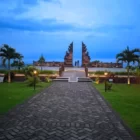 Di Desa Winong, Kecamatan Kalidawir, terdapat sebuah objek wisata yang semakin populer, yaitu Puncak JOWIN