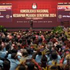 Presiden RI Joko Widodo (Jokowi) Memberikan Pengarahan kepada Peserta Rapat Konsolidasi Nasional (Rakornas) Kesiapan Pilkada Nasional di Jakarta Convention Center (JCC), Jakarta, Selasa (20/08/2024). (Foto: Humas Setkab/Rahmat)

Read more: https://setkab.go.id/presiden-berikan-apresiasi-kepada-kpu-atas-kerja-keras-sukseskan-penyelenggaraan-pilpres-dan-pileg-tahun-2024/