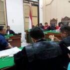 Terdakwa I Headdawan Roy Moore dan Terdakwa II Hetmawati Lumban Gaol dinyatakan bersalah sesuai dengan Pasal 3 Jo Pasal 18 Undang-Undang Nomor 31 Tahun 1999 tentang Pemberantasan Tindak Pidana Korups