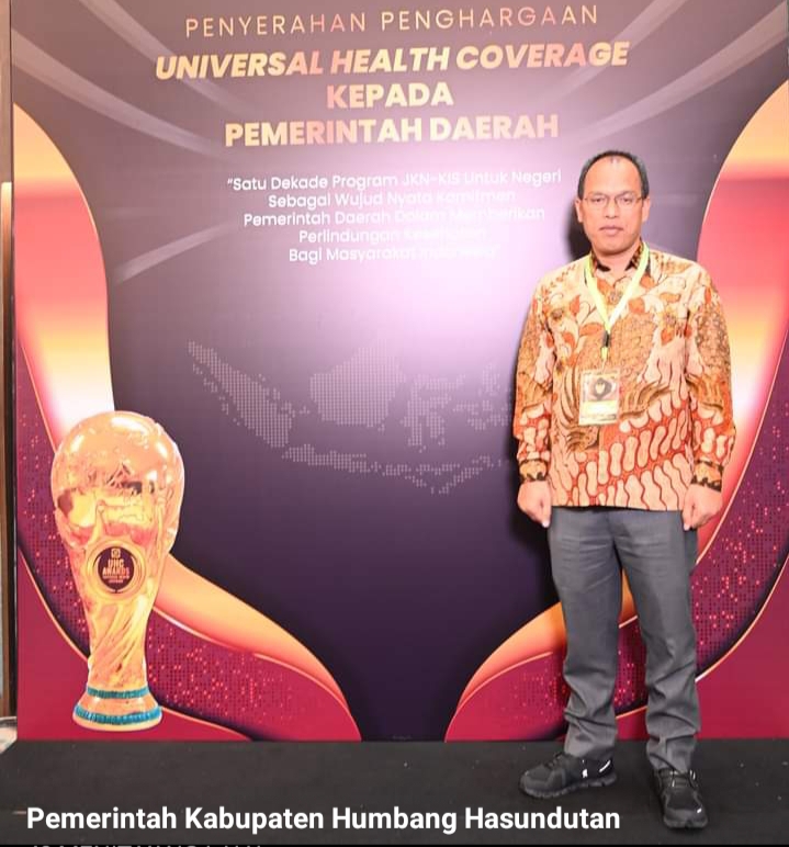 Pemerintah Kabupaten Humbang Hasundutan berhasil meraih penghargaan Universal Health Coverage (UHC) Tahun 2024 Kategori Pratama, yang diserahkan langsung oleh Wakil Presiden Republik Indonesia (RI), K.H. Ma'aruf Amin