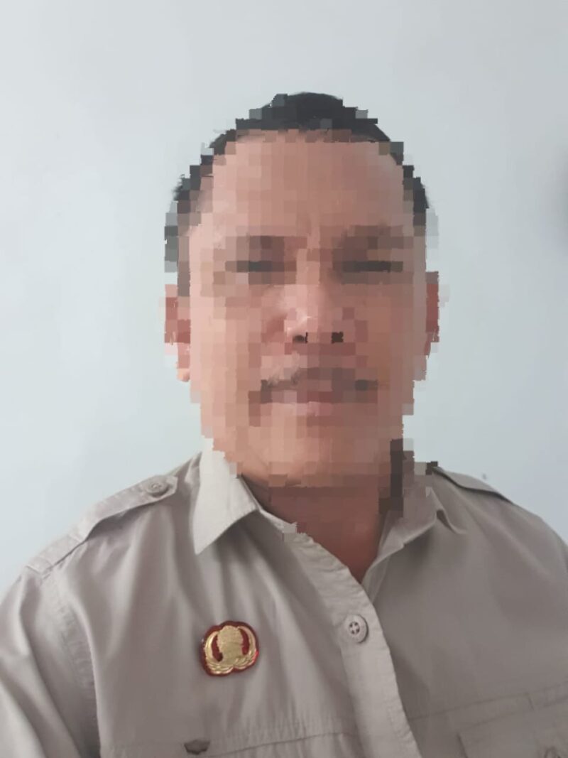 Nataniel DM menjalankan aksinya dengan sangat cerdik. Ia berpura-pura sebagai pejabat BKN yang berkantor di Jalan Mayjen Sutoyo, Cawang, Jakarta Timur