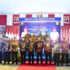 Kapolda Maluku Irjen Pol. Drs. Eddy Sumitro Tambunan, M.Si memberikan apresiasi tinggi dan ucapan selamat kepada dua perwira tinggi TNI AL yang bertugas di Lantamal IX/Ambon