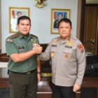 Polda Maluku terus memperkuat kerjasama dengan berbagai elemen Forkopimda dalam menjaga stabilitas keamanan di wilayah Maluku. Pada Senin (12/8/2024)