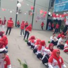 Darma Wanita Persatuan (DWP) bersama anggota Satuan Polisi Pamong Praja (Satpol PP) Kota Tangerang menggelar serangkaian perlombaan yang berlangsung meriah di Markas Komando (MaKo) Satpol PP Kota Tangerang, pada hari Sabtu, 17 Agustus 2024
