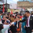 Wakil Bupati Humbahas, Dr. Oloan Paniaran Nababan SH, MH, yang hadir bersama istrinya, Erma Simbolon, menjadi pusat perhatian dan disambut hangat oleh masyarakat yang turut memeriahkan acara tersebut