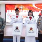  Wakapolda Jawa Barat, Brigjen Pol. Bariza Sulfi, bersama dengan Pejabat Utama Polda Jabar, menerima kunjungan dan audiensi dari peserta Paskibraka Tingkat Provinsi Jawa Barat tahun 2024 yang telah berhasil melaksanakan pengibaran bendera merah putih pada upacara Hari Kemerdekaan Republik Indonesia ke-79, Senin (19/8/2024)