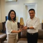 Pasangan bakal calon (Paslon) Bupati dan Wakil Bupati Humbang Hasundutan (Humbahas) Dr Oloan Paniaran Nababan SH MH dan Yunita Rebeka Marbun SH sudah dipastikan mendapatkan dukungan partai politik (Parpol) untuk maju jadi calon Bupati dan Wakil Bupati Humbahas di Pilkada 2024 in