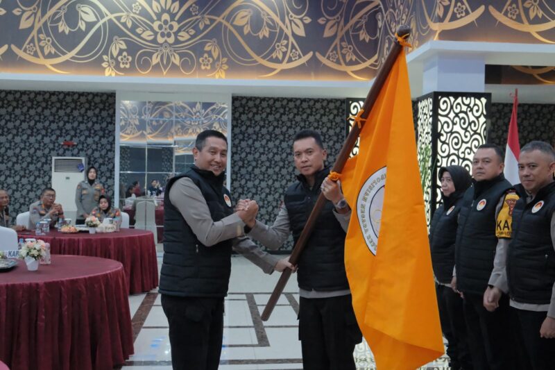 Wakapolda Jawa Barat, Brigjen Pol. Bariza Sulfi, bersama sejumlah Pejabat Utama Polda Jabar menghadiri kegiatan pengukuhan Komite Olahraga Polri di Lingkungan Polda Jabar yang berlangsung pada Kamis (22/8/2024)