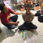 Jajaran Polresta Cirebon mengamankan tiga pengedar obat keras terbatas (OKT) tanpa izin resmi berinisial AH (19), AS (24), dan OK (24) di wilayah Kecamatan Dukupuntang, Kabupaten Cirebon, pada Rabu (21/8/2024)