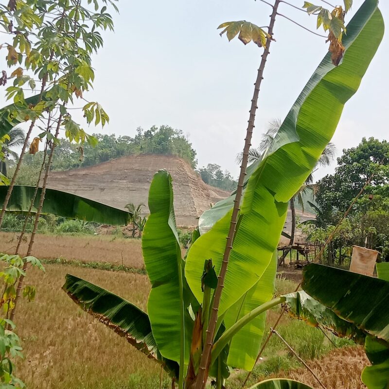 Seorang oknum pengusaha tambang pasir dari PT. Agus Salim diduga mengusir dan mengintimidasi para wartawan serta menuduh mereka melakukan pungli