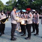 Kapolda Jawa Barat, Irjen Pol Dr. Akhmad Wiyagus, S.I.K., M.Si., M.M., memimpin Apel Bersama dalam rangka memperingati Hari Jadi Polisi Wanita (Polwan) Republik Indonesia yang ke-76. Kegiatan ini digelar pada Senin (2/9/2024)