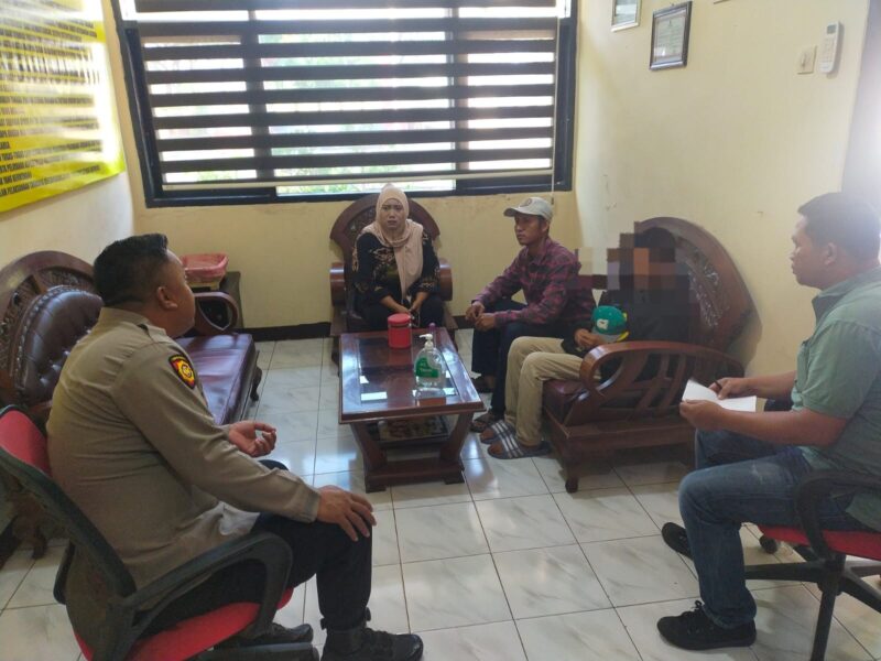 Jajaran Polresta Cirebon merespon cepat dalam menindaklanjuti video aksi bullying terhadap pelajar di Kabupaten Cirebon. Aksi tersebut terjadi di Kecamatan Astanajapura, Kabupaten Cirebon pada Selasa (10/9/2024)