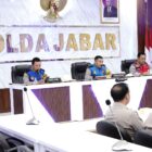 Wakapolda Jabar, Brigjen Pol Bariza Sulfi, didampingi Karo SDM Polda Jabar, secara resmi membuka dan menutup kegiatan sidang kelulusan akhir tingkat Panda dalam Seleksi Pendidikan Alih Golongan (PAG)