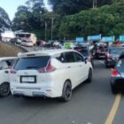 Kepolisian Resor Bogor menutup akses jalan menuju kawasan wisata Puncak selama lebih dari 8 jam pada Senin (16/9) untuk mengatasi kepadatan kendaraan yang memadati kawasan tersebut sejak libur panjang peringatan Maulid Nabi Muhammad