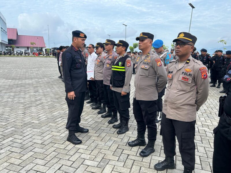 Sebanyak 251 personel dari Kepolisian Daerah (Polda) Maluku dikerahkan untuk mengamankan jalannya sidang paripurna dan pengambilan sumpah serta pelantikan anggota Dewan Perwakilan Rakyat Daerah (DPRD) Provinsi Maluku periode 2024-2029