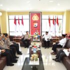 Kapolda Maluku, Irjen Pol Drs. Eddy Sumitro Tambunan, M.Si., menerima kunjungan silaturahmi dari Ketua Majelis Ulama Indonesia (MUI) Provinsi Maluku, Ustadz Dr. H. Abdullah Latuapo, M.Pd.I., pada Selasa (17/9/2024)