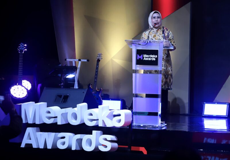 Bupati Serang, Merdeka Awards Inspirasi Indonesia 2024, berhasil meraih penghargaan bergengsi Merdeka Awards Inspirasi Indonesia 2024 yang diselenggarakan oleh Merdeka dot com dan SCTV Grup pada Kamis, 19 September 2024