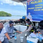 Satuan Polisi Perairan dan Udara (Satpolairud) Polres Seram Bagian Barat (SBB) bekerja sama dengan Seksi Kedokteran dan Kesehatan (Sidokkes) Polres SBB dalam pelaksanaan klinik terapung yang bertujuan membantu masyarakat pesisir memperoleh layanan kesehatan gratis