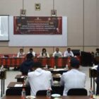 Komisi Pemilihan Umum (KPU) Kabupaten Humbang Hasundutan, bersama Forum Koordinasi Pimpinan Daerah (Forkopimda), mengadakan Rapat Koordinasi (Rakor) untuk mempersiapkan pelaksanaan kampanye Pemilihan Kepala Daerah (Pilkada) Serentak Tahun 2024