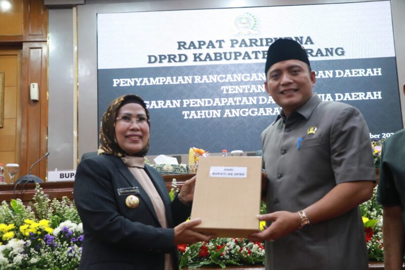 Bupati Serang, Ratu Tatu Chasanah, memastikan bahwa Anggaran Pendapatan Belanja Daerah (APBD) Kabupaten Serang untuk Tahun 2025 akan tetap fokus pada pengembangan layanan dasar