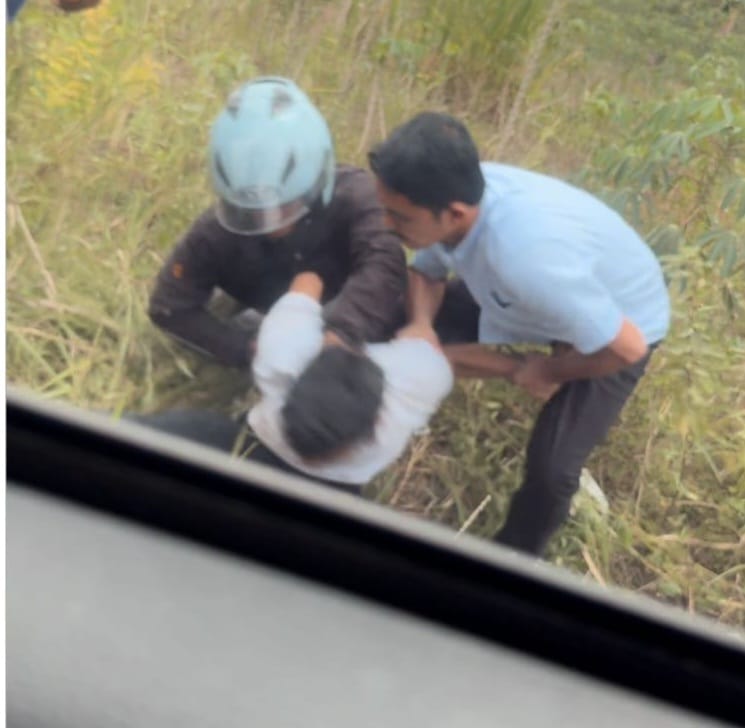 Aksi heroik seorang anggota Polri yang berdinas di SPKT Polres Lampung Barat, Brigadir Kepala Polisi (Bripka) Rico Hady Saputra, menjadi sorotan publik setelah berhasil menangkap komplotan pencuri sepeda motor