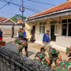 Menjelang Hari Ulang Tahun (HUT) Tentara Nasional Indonesia (TNI) yang ke-79 tahun 2024, Pusat Pendidikan dan Latihan Pasukan Khusus (Pusdiklatpassus) Kopassus bekerja sama dengan masyarakat Desa Galanggang, Kecamatan Batujajar, Kabupaten Bandung Barat, melaksanakan kegiatan sosial berupa pembersihan dan pengecatan tempat ibadah
