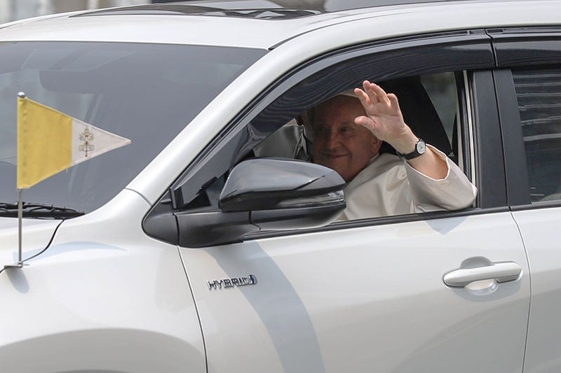 Mobil Innova Zenix juga digunakan oleh Pemimpin Tertinggi Gereja Katolik, Paus Fransiskus, selama kunjungannya ke Indonesia pada 3-6 September 2024