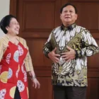Banyak pihak yang menanti pertemuan dua tokoh besar ini, yang diyakini bisa berdampak besar terhadap dinamika politik Indonesia, baik dalam upaya meredakan ketegangan politik ataupun dampak lebih jauh pada keseimbangan demokrasi