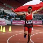 Presiden Republik Indonesia, Joko Widodo (Jokowi), menyampaikan ucapan selamat kepada atlet para atletik Indonesia, Saptoyogo Purnomo, yang sukses mempersembahkan medali pertama bagi kontingen Indonesia di Paralimpiade Paris 2024