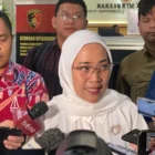 Kuasa hukum Tia Rahmania, mantan calon legislatif (caleg) dari PDI Perjuangan, Jupryanto Purba, menuding bahwa penunjukan Bonnie Triyana sebagai anggota DPR terpilih yang menggantikan kliennya merupakan hasil rekayasa yang terencana