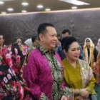 Putri mantan Presiden Soeharto, Siti Hardijanti Hastuti Rukmana atau lebih dikenal sebagai Tutut Soeharto, menyampaikan permohonan maaf atas segala kekhilafan ayahnya selama 32 tahun memimpin bangsa ini