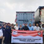 Komisi Pemilihan Umum (KPU) Jawa Barat resmi memulai distribusi surat suara untuk Pilkada Serentak 2024, dimulai dari Cikarang, Kabupaten Bekasi, Minggu (27/10/2024)