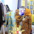 Pemerintah Kabupaten (Pemkab) Serang melalui Bagian Perekonomian dan Sumber Daya Alam (SDA) mengumumkan rencana besar untuk mendirikan Sentra Batik di Kabupaten Serang. Sentra ini akan menjadi pusat pemasaran produk batik dengan tujuan memfasilitasi para pengrajin lokal