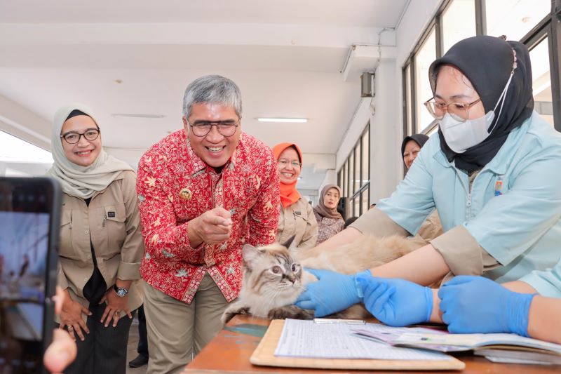 Pemerintah Kota Cimahi melalui Dinas Pangan dan Pertanian Kota Cimahi menggelar peringatan Hari Rabies Sedunia (World Rabies Day) 2024 pada Rabu, 2 Oktober 2024