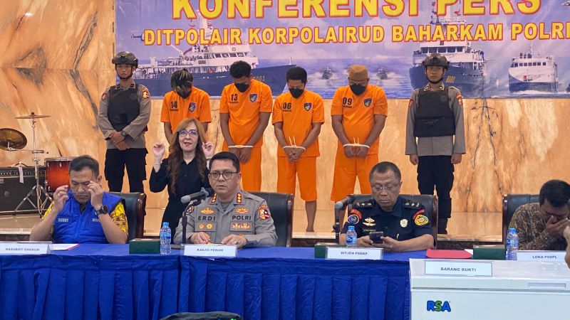 Direktorat Polisi Air (Ditpolair) Baharkam Polri berhasil mengungkap dan mengamankan 134 ribu benih baby lobster (BBL) yang disimpan secara ilegal di sebuah gudang di Lebak, Banten
