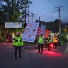 Puluhan personel dari Kepolisian Daerah (Polda) Maluku diterjunkan untuk mengamankan kampanye terbuka yang digelar oleh pasangan calon (paslon) gubernur dan wakil gubernur Maluku, Hendrik Lewerissa dan Abdullah Vanath, yang bertarung di Pemilihan Gubernur 2024