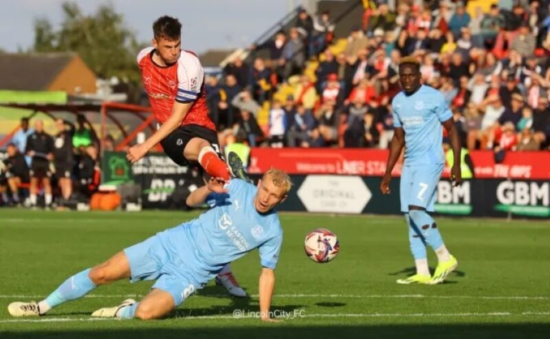 Pada laga EFL Trophy Grup E Bagian Selatan yang akan berlangsung Rabu (09/10) Kick Off pukul 01.00 WIB, Leyton Orient akan menjamu Colchester United di Stadion Grup Gaughan